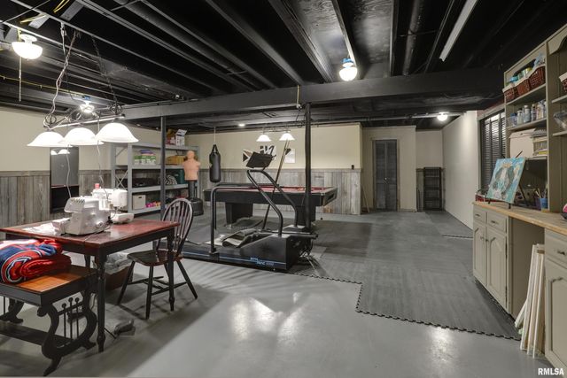 4003 MARIAN Drive, Quincy, IL 62305