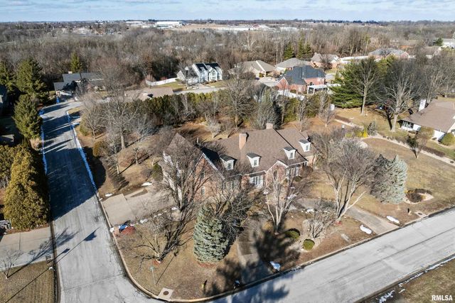 4003 MARIAN Drive, Quincy, IL 62305