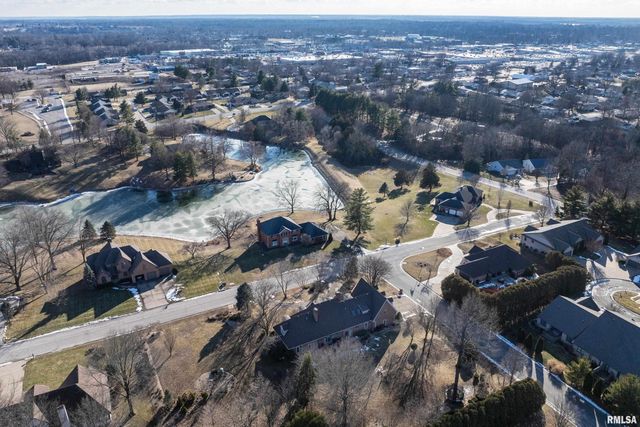 4003 MARIAN Drive, Quincy, IL 62305