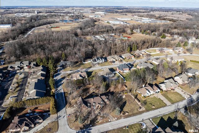 4003 MARIAN Drive, Quincy, IL 62305