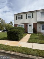 20 PATRICK HENRY CT, Newark, DE 19711