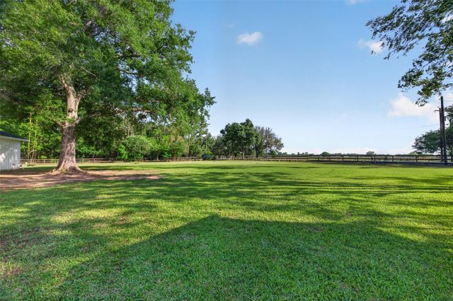 12625 Padon Road, Needville, TX 77461