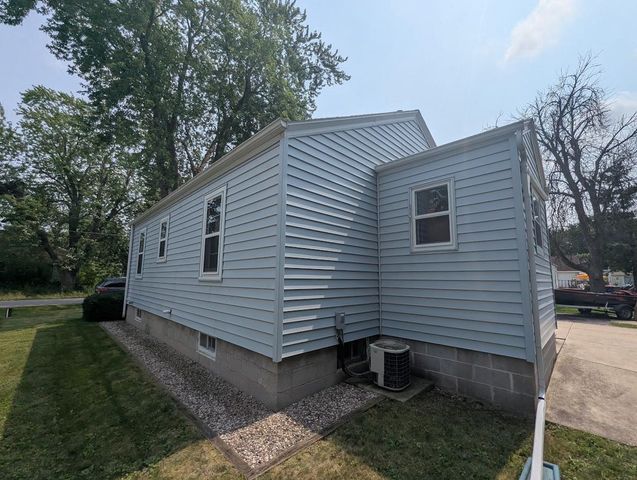 1335 SHERRIN STREET, Oshkosh, WI 54904