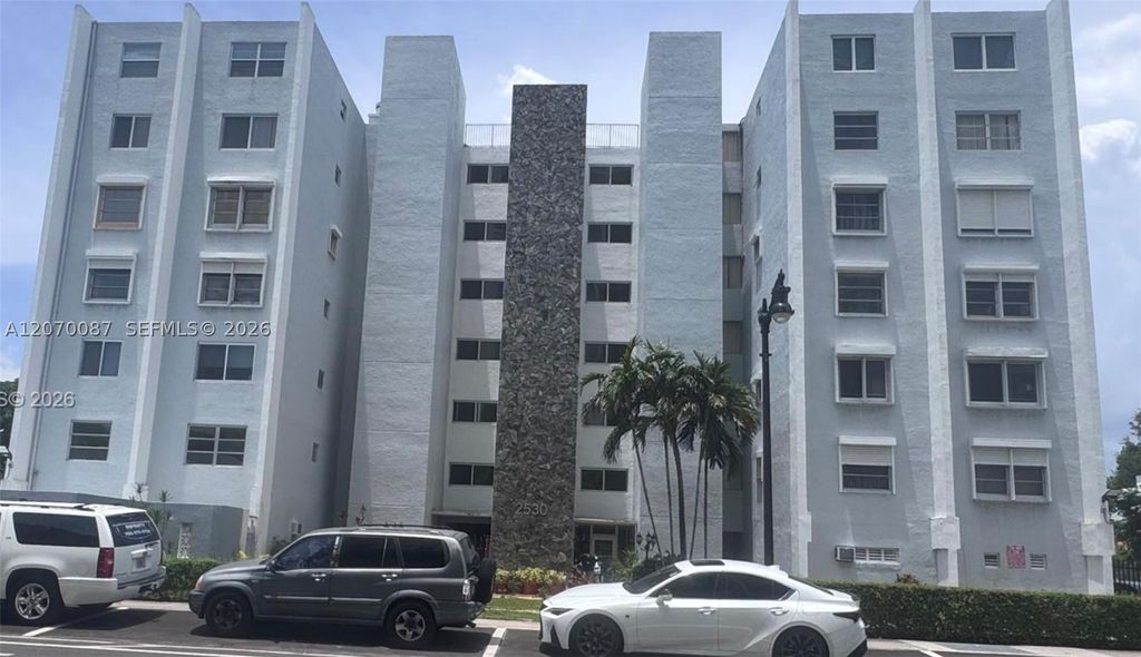 2530 SW 3rd Ave 103, Miami, FL 33129