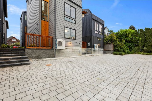 3934 B S Angeline Street, Seattle, WA 98118