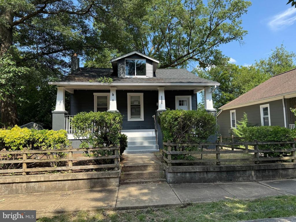 4023 35TH ST, Mount Rainier, MD 20712