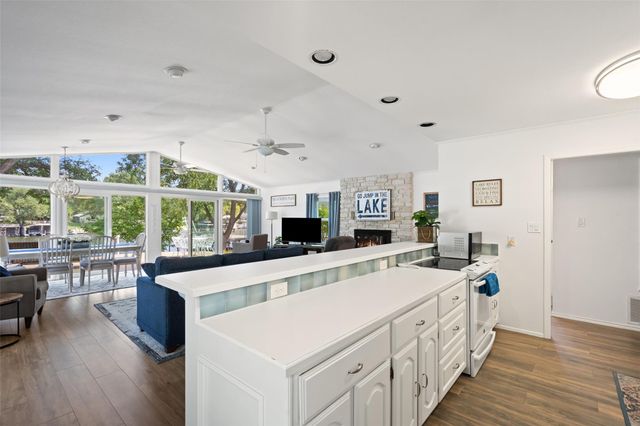 2546 Williams Lakeshore, Kingsland, TX 78639