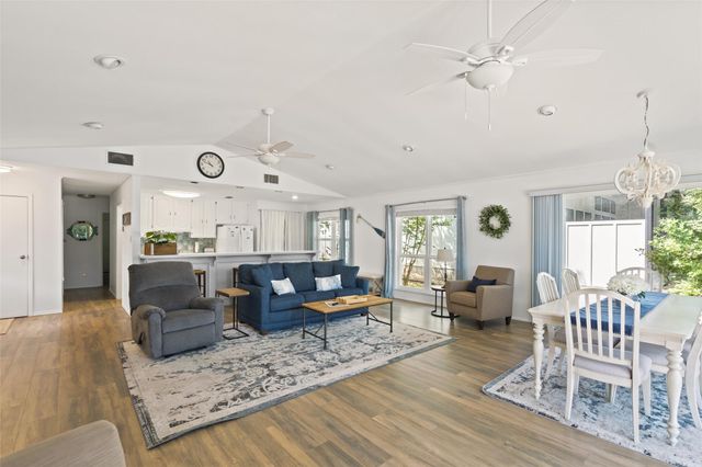 2546 Williams Lakeshore, Kingsland, TX 78639