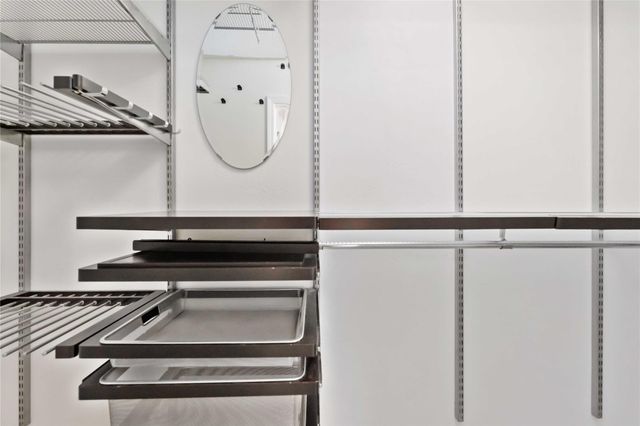 1926 Mosa Creek Court, Houston, TX 77017