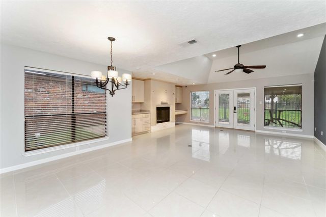 1926 Mosa Creek Court, Houston, TX 77017