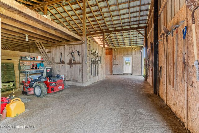 1219 Taylor Wood Rd, Simpsonville, KY 40067
