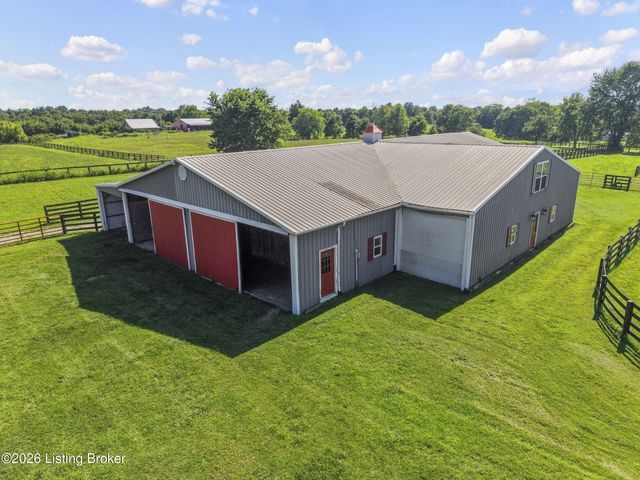 1219 Taylor Wood Rd, Simpsonville, KY 40067