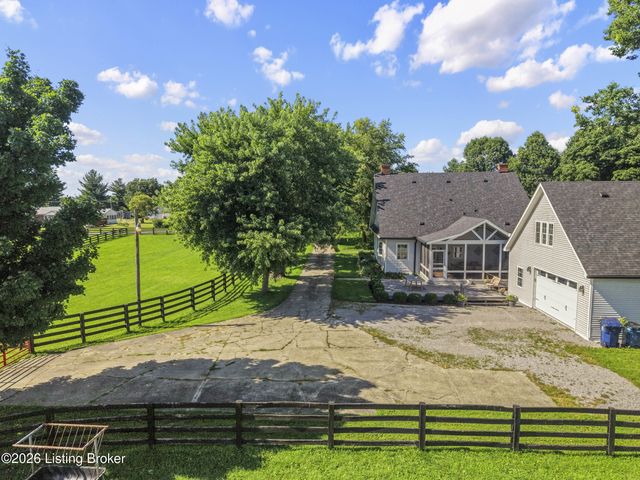 1219 Taylor Wood Rd, Simpsonville, KY 40067