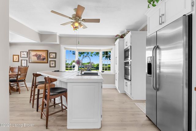 1219 Taylor Wood Rd, Simpsonville, KY 40067