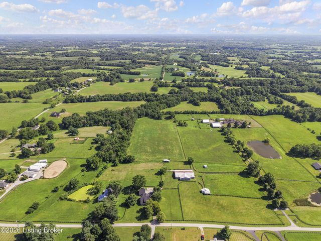 1219 Taylor Wood Rd, Simpsonville, KY 40067