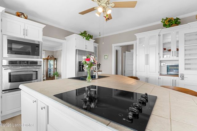 1219 Taylor Wood Rd, Simpsonville, KY 40067