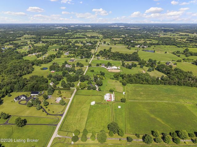 1219 Taylor Wood Rd, Simpsonville, KY 40067