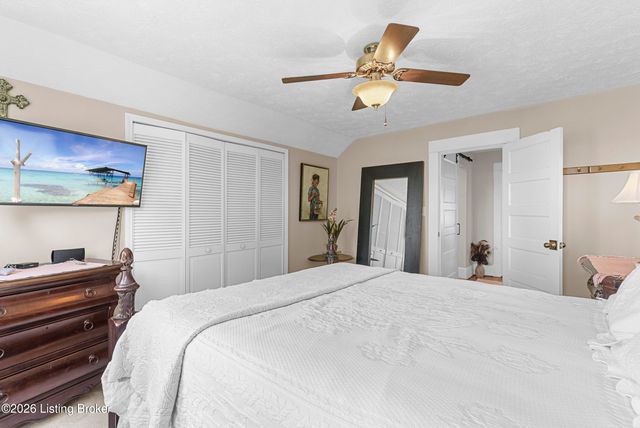 1219 Taylor Wood Rd, Simpsonville, KY 40067