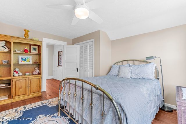 1219 Taylor Wood Rd, Simpsonville, KY 40067