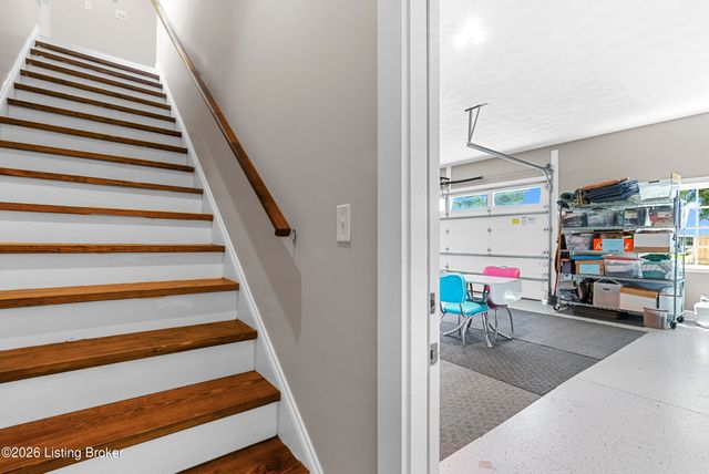 1219 Taylor Wood Rd, Simpsonville, KY 40067