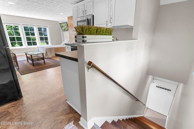 1219 Taylor Wood Rd, Simpsonville, KY 40067