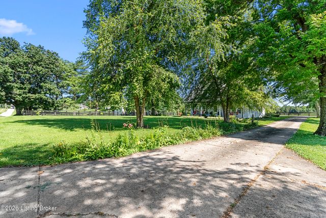 1219 Taylor Wood Rd, Simpsonville, KY 40067
