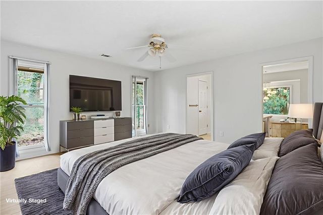 1130 Valley Ridge Court SE, Marietta, GA 30067