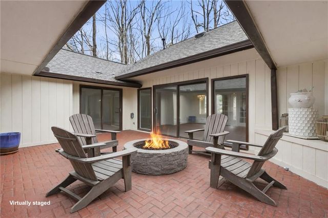 1130 Valley Ridge Court SE, Marietta, GA 30067