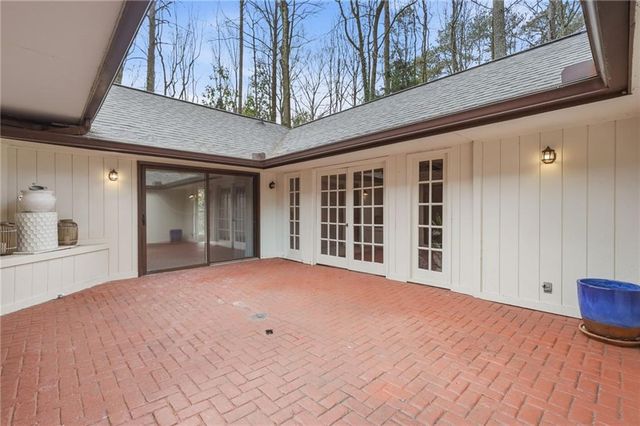 1130 Valley Ridge Court SE, Marietta, GA 30067