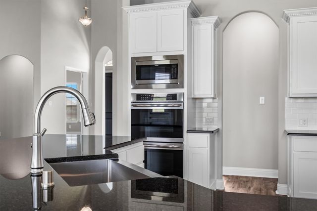 312 Ledstone Court, Rockwall, TX 75032