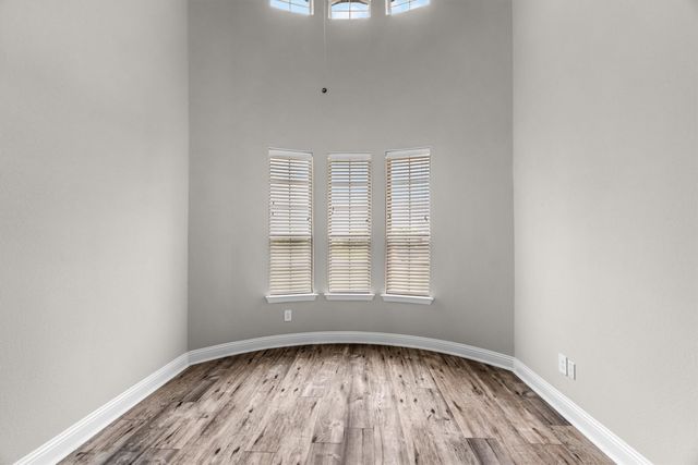 312 Ledstone Court, Rockwall, TX 75032