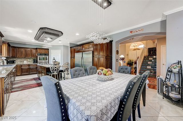 8960 Lansberry Court, Las Vegas, NV 89147