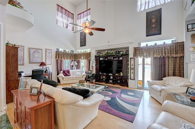 8960 Lansberry Court, Las Vegas, NV 89147