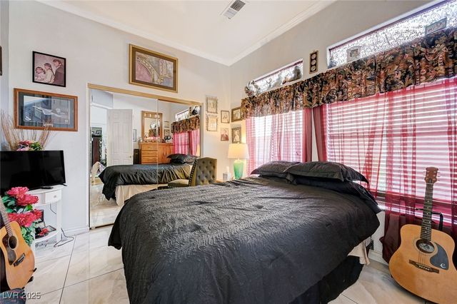 8960 Lansberry Court, Las Vegas, NV 89147