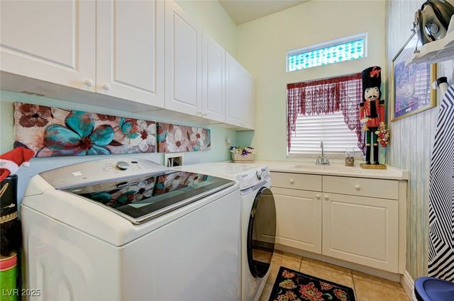 8960 Lansberry Court, Las Vegas, NV 89147