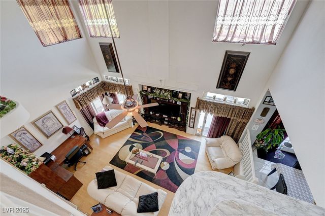 8960 Lansberry Court, Las Vegas, NV 89147