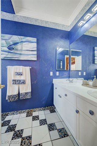 8960 Lansberry Court, Las Vegas, NV 89147