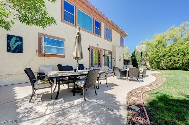 8960 Lansberry Court, Las Vegas, NV 89147