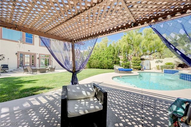 8960 Lansberry Court, Las Vegas, NV 89147