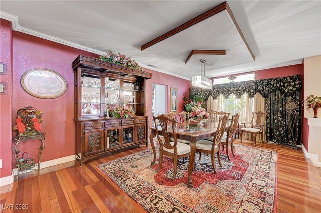 8960 Lansberry Court, Las Vegas, NV 89147