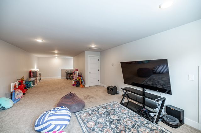 241 Griffin Ln, Gallatin, TN 37066