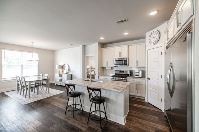 241 Griffin Ln, Gallatin, TN 37066
