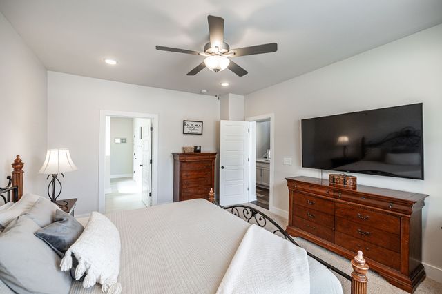 241 Griffin Ln, Gallatin, TN 37066