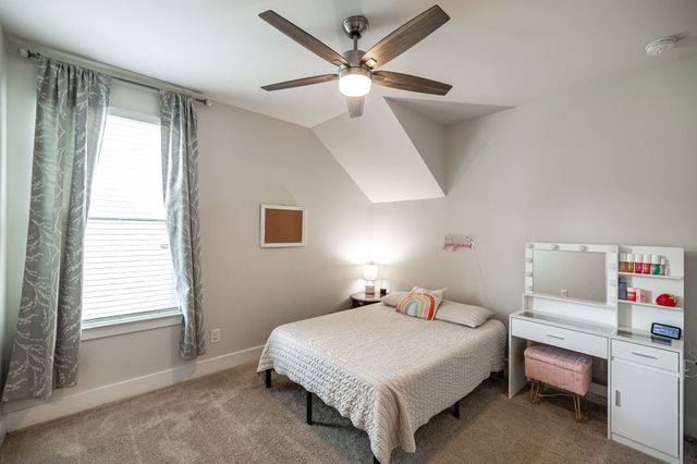 241 Griffin Ln, Gallatin, TN 37066