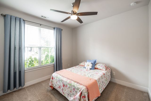 241 Griffin Ln, Gallatin, TN 37066