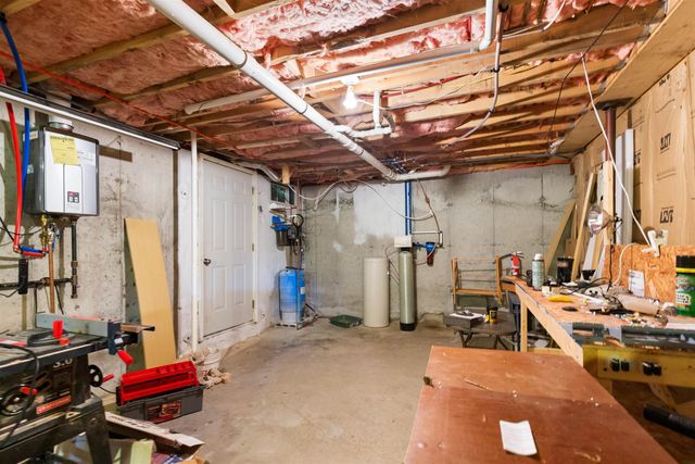 2 Potter Road, Belmont, NH 03220
