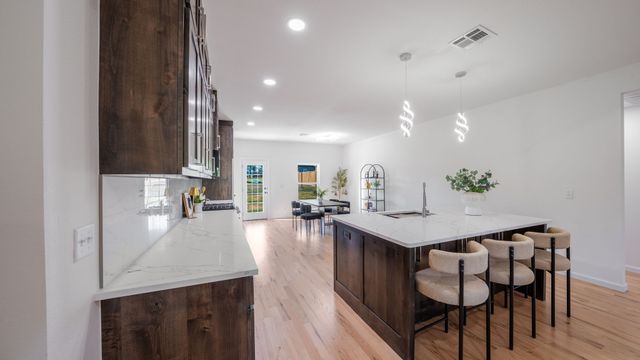 16120 E Oklahoma Place, Tulsa, OK 74116