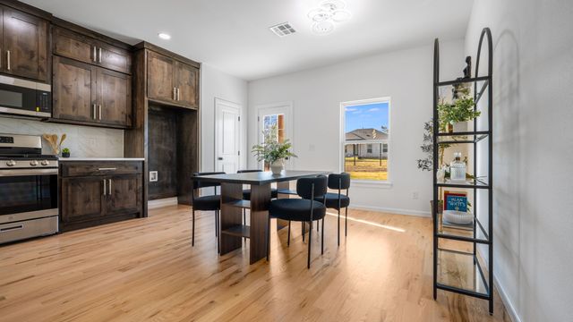 16120 E Oklahoma Place, Tulsa, OK 74116