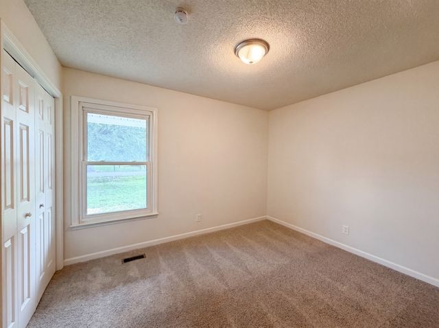 4023 Cavalier Dr, Murfreesboro, TN 37129