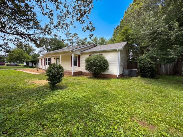 4023 Cavalier Dr, Murfreesboro, TN 37129